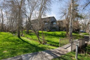 2200 W Dickerson, Bozeman MT 59718