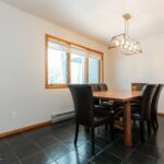 2200 W Dickerson