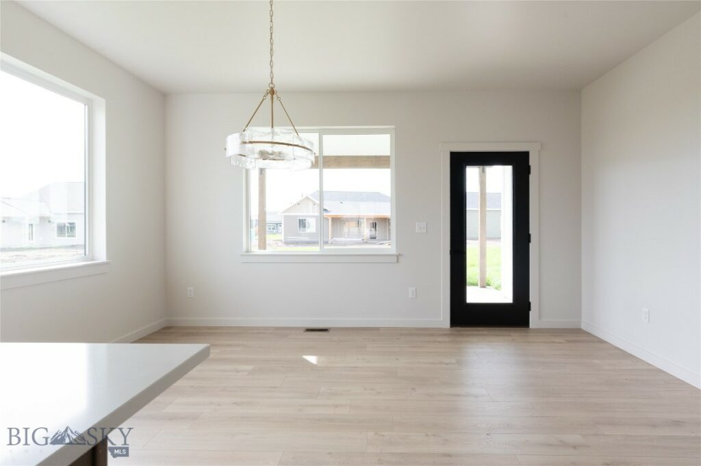 2210 Oriole Drive