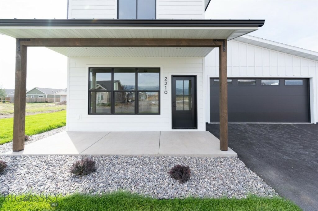 2210 Oriole Drive