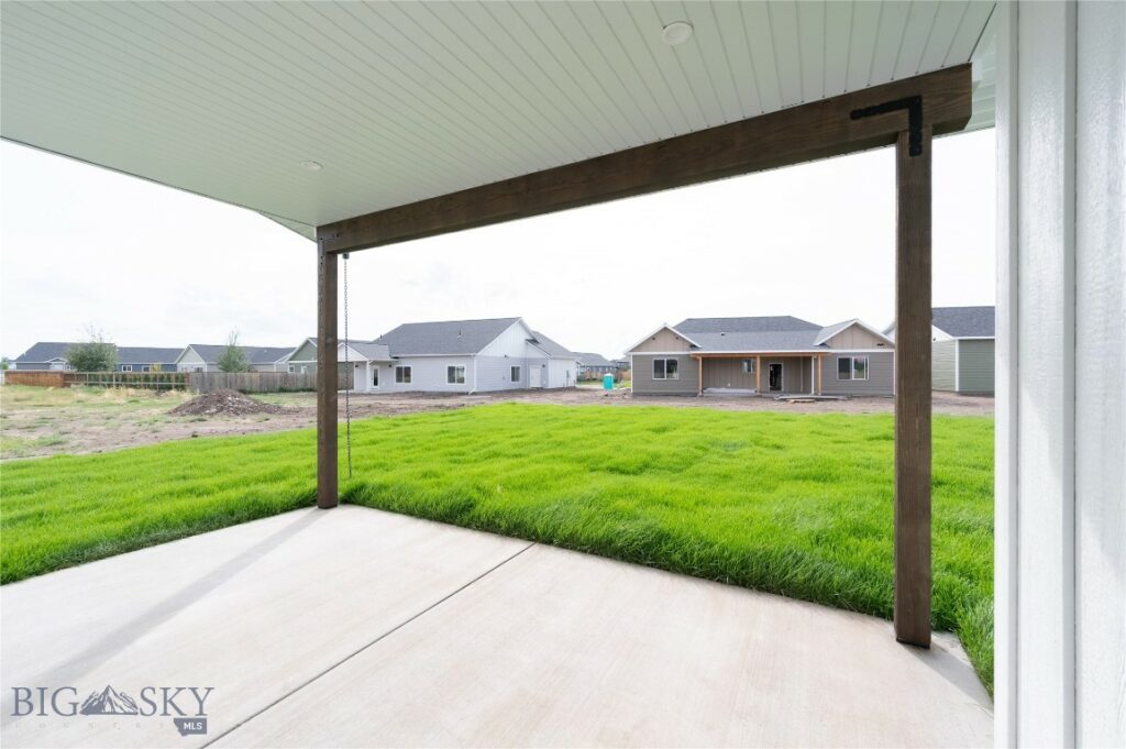 2210 Oriole Drive
