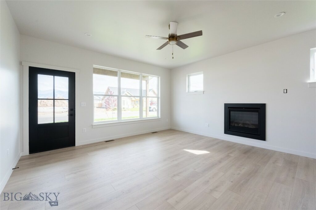 2210 Oriole Drive