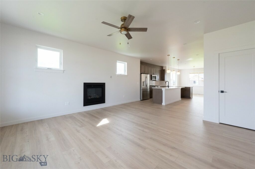 2210 Oriole Drive