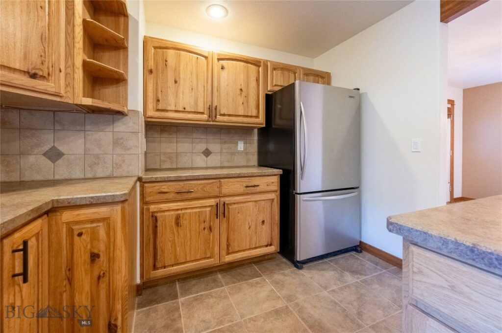 2212 Sourdough Road
