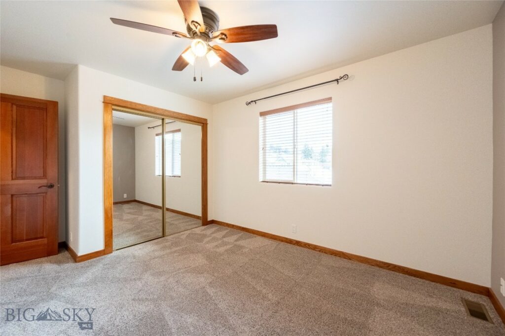 2212 Sourdough Road