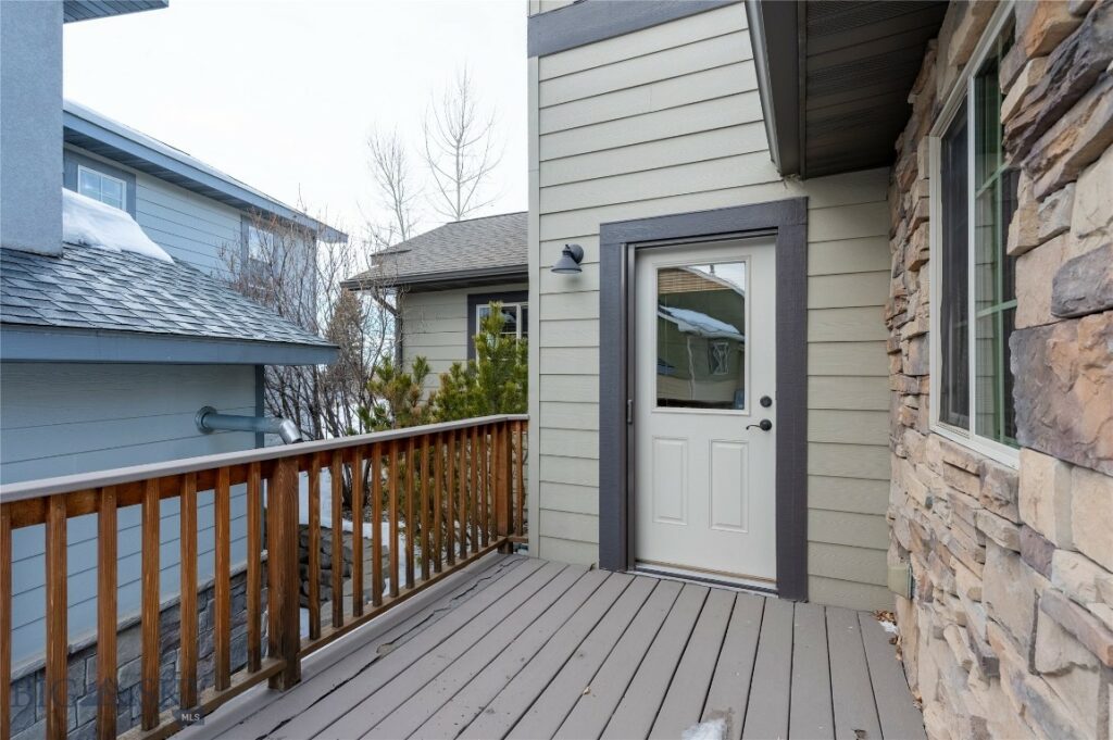 2212 Sourdough Road