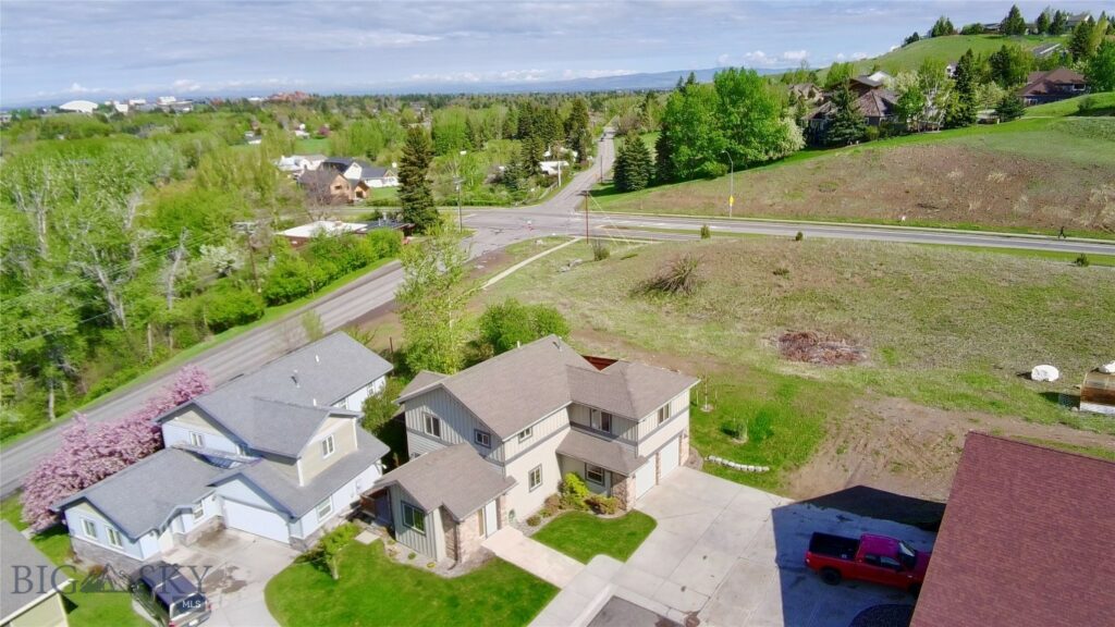 2212 Sourdough Road