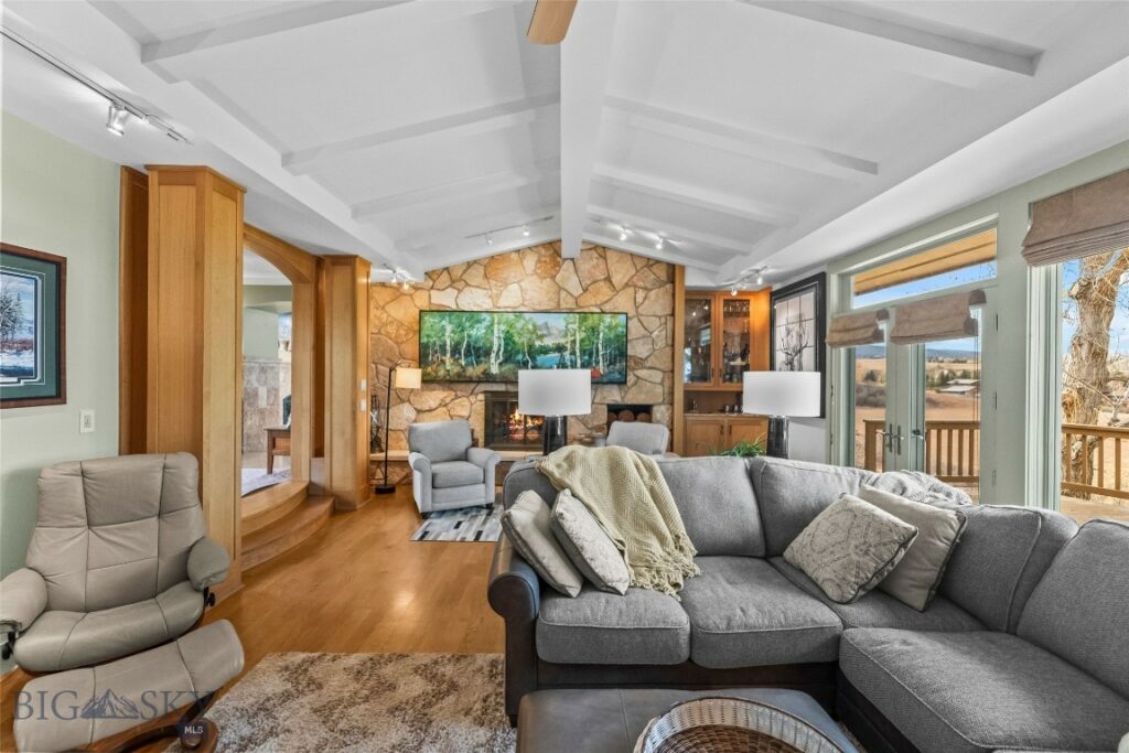 2215 Arrowleaf Hills Drive