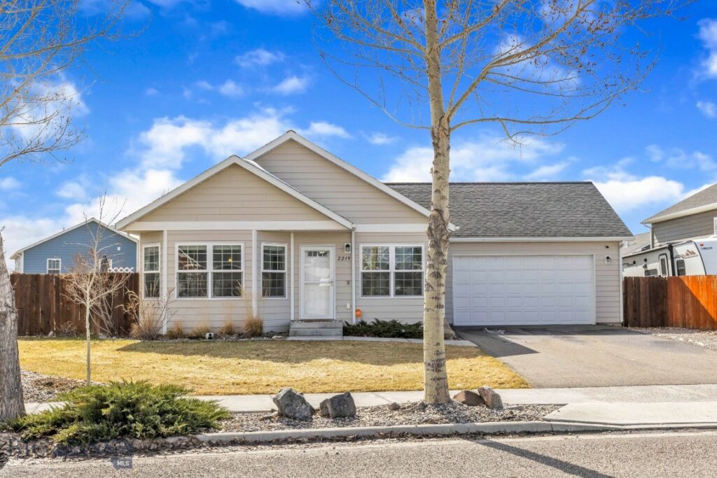 2219 Sturnella Lane