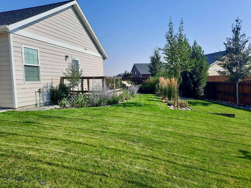 2219 Sturnella Lane