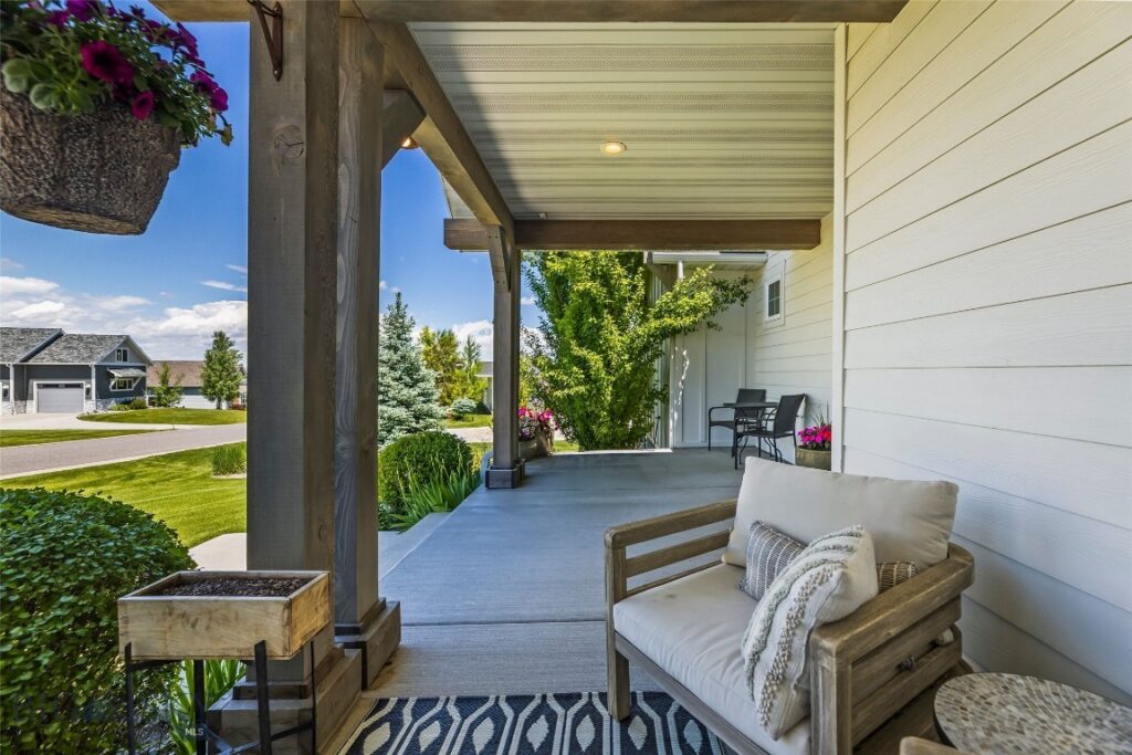 222 Higain Trail