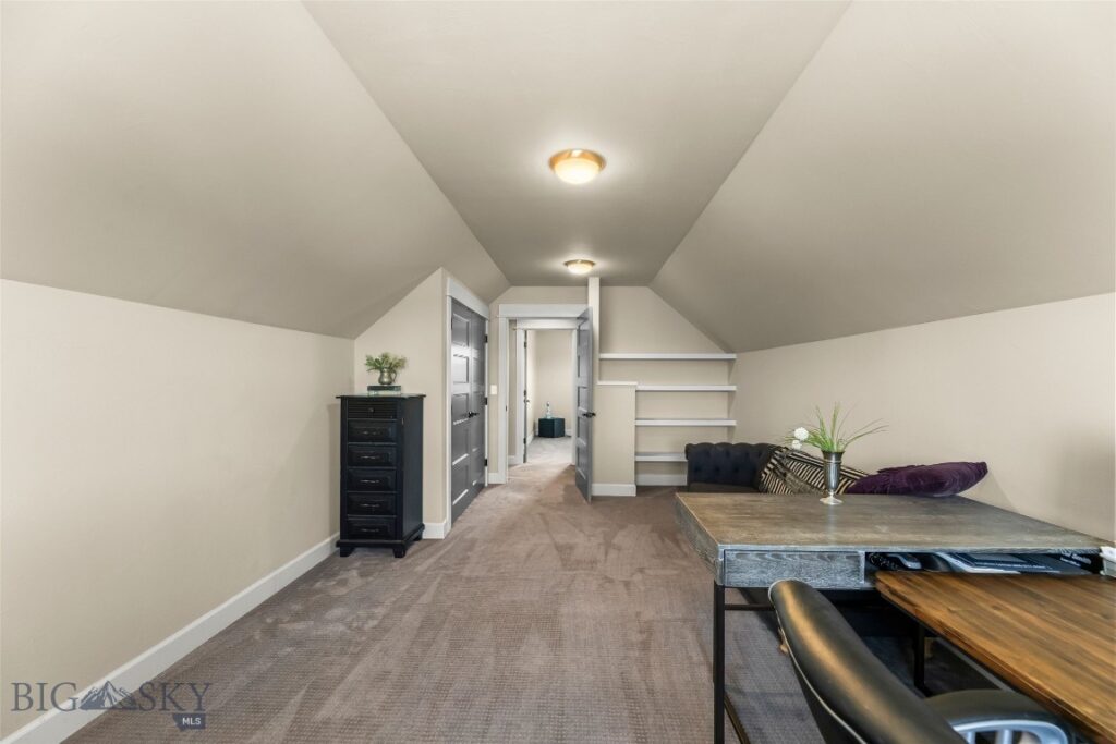 222 Higain Trail