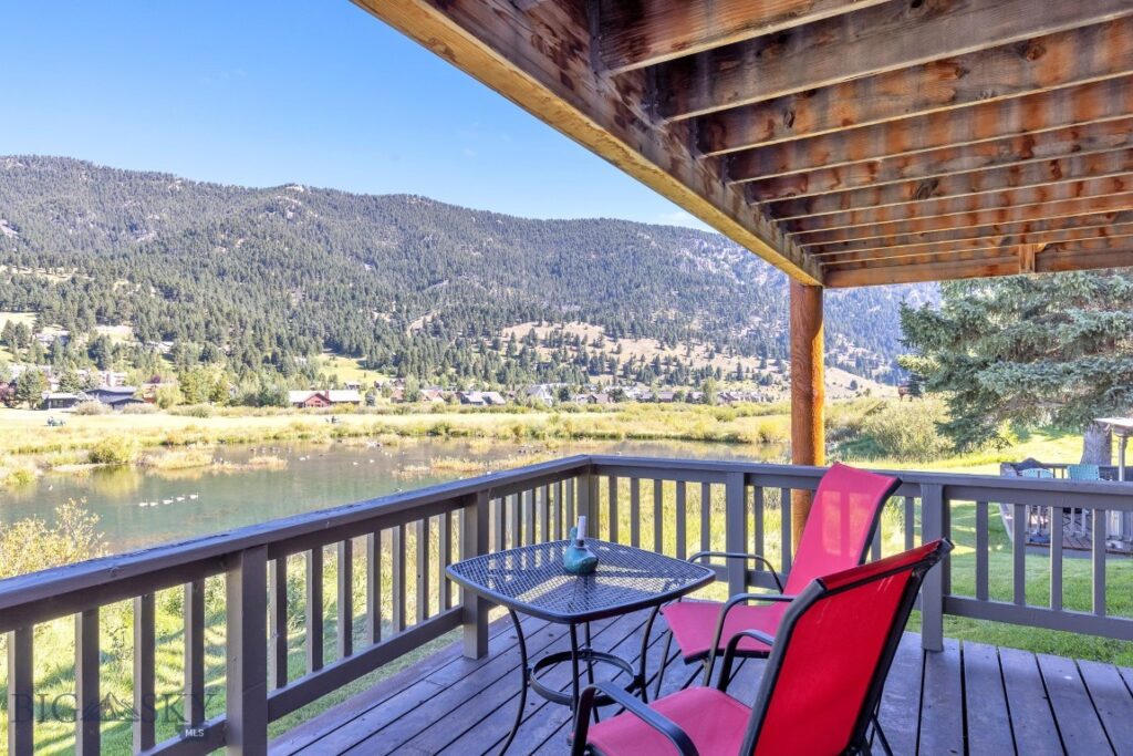 2225 Black Otter Road