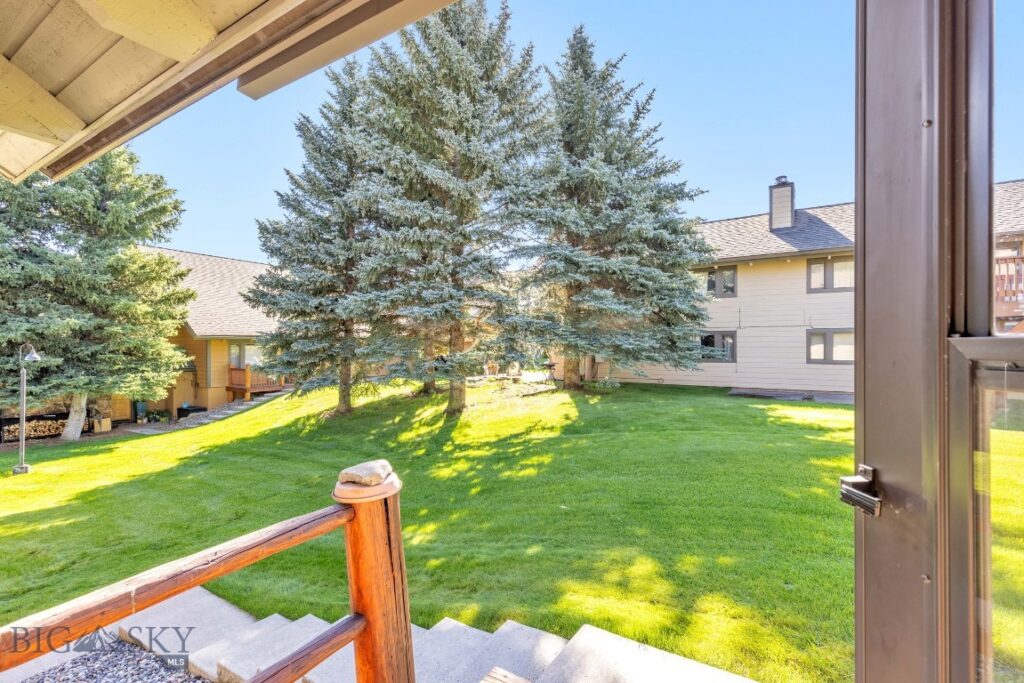 2225 Black Otter Road