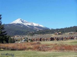 2225 Black Otter Road