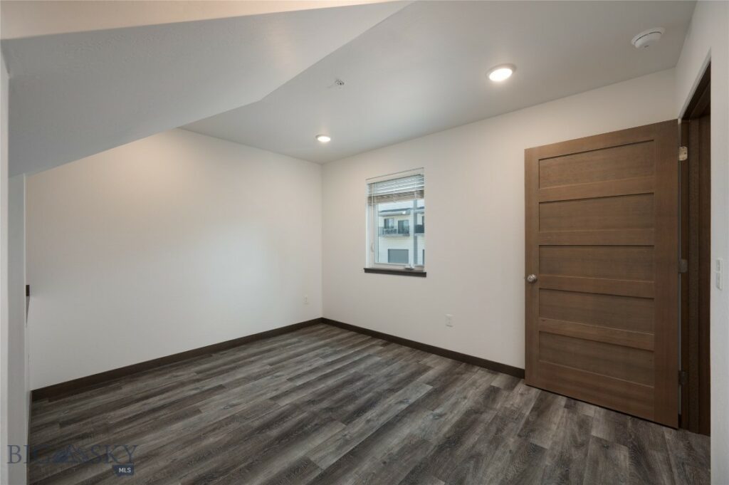 223 New Ventures Drive Unit E