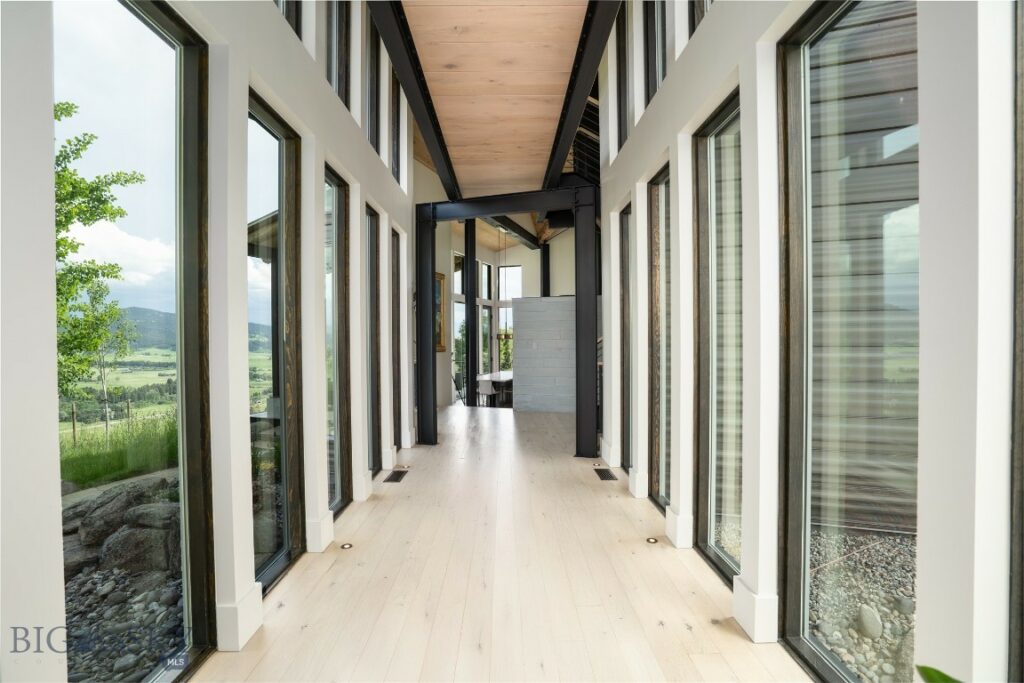 225 Alpen Strasse Street