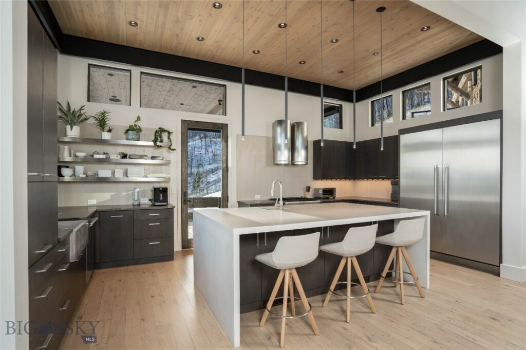 225 Alpen Strasse Street