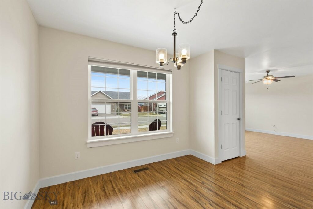 2300 Sturnella Lane