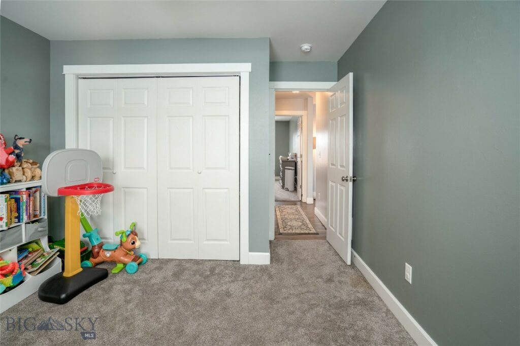 2304 Sturnella Lane