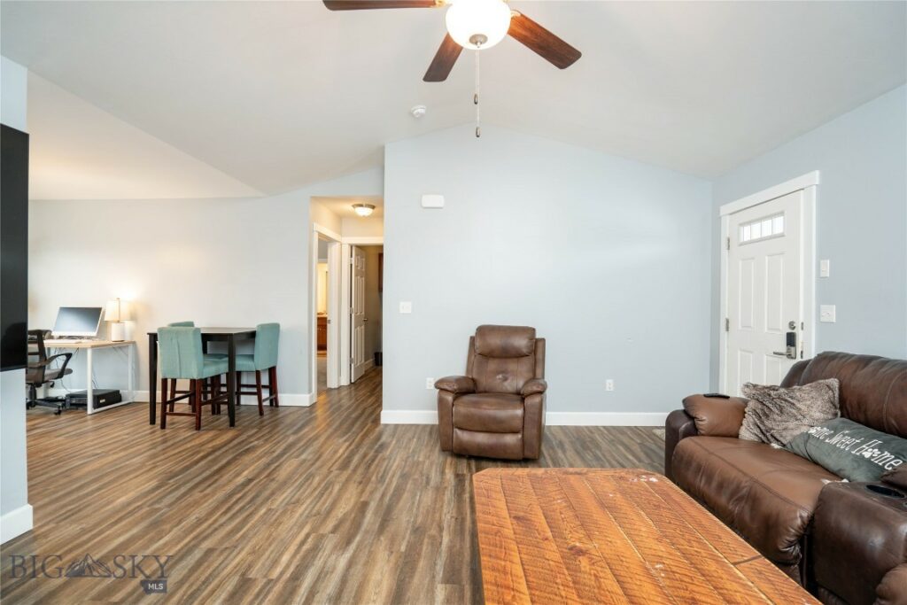 2304 Sturnella Lane