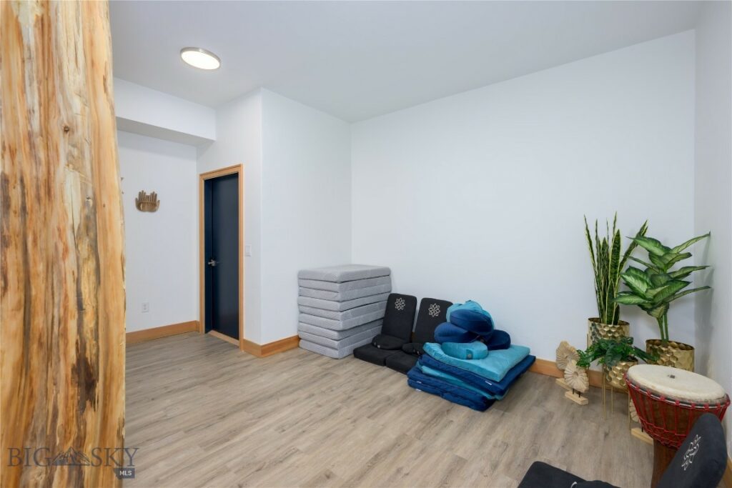 Bozeman MT 59718 - 1