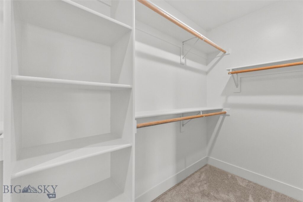 2305 Oriole Drive