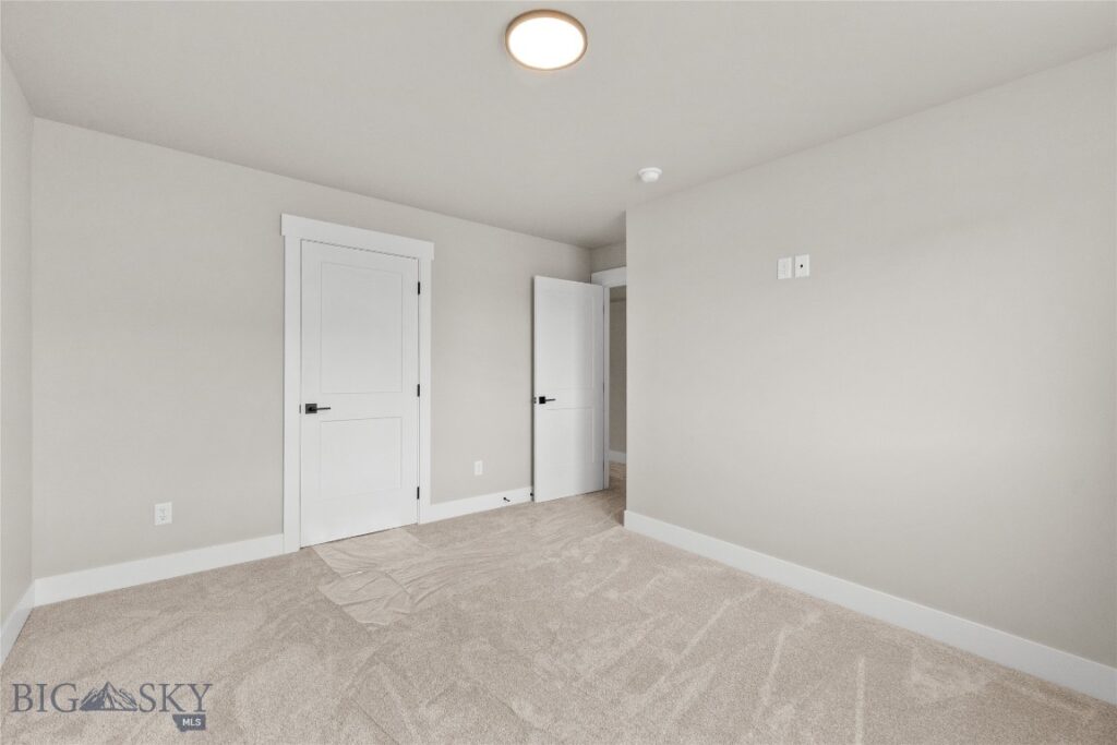 2305 Oriole Drive