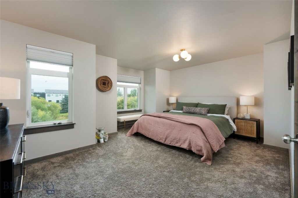 2310 Gallatin Green