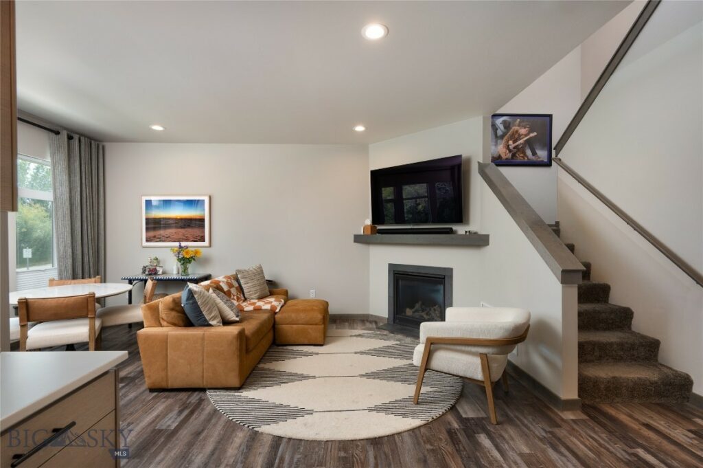 2310 Gallatin Green