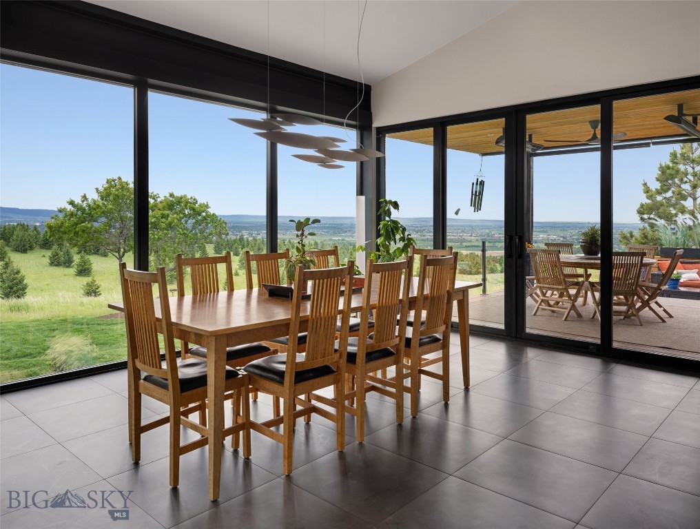 2375 Whitetail Road