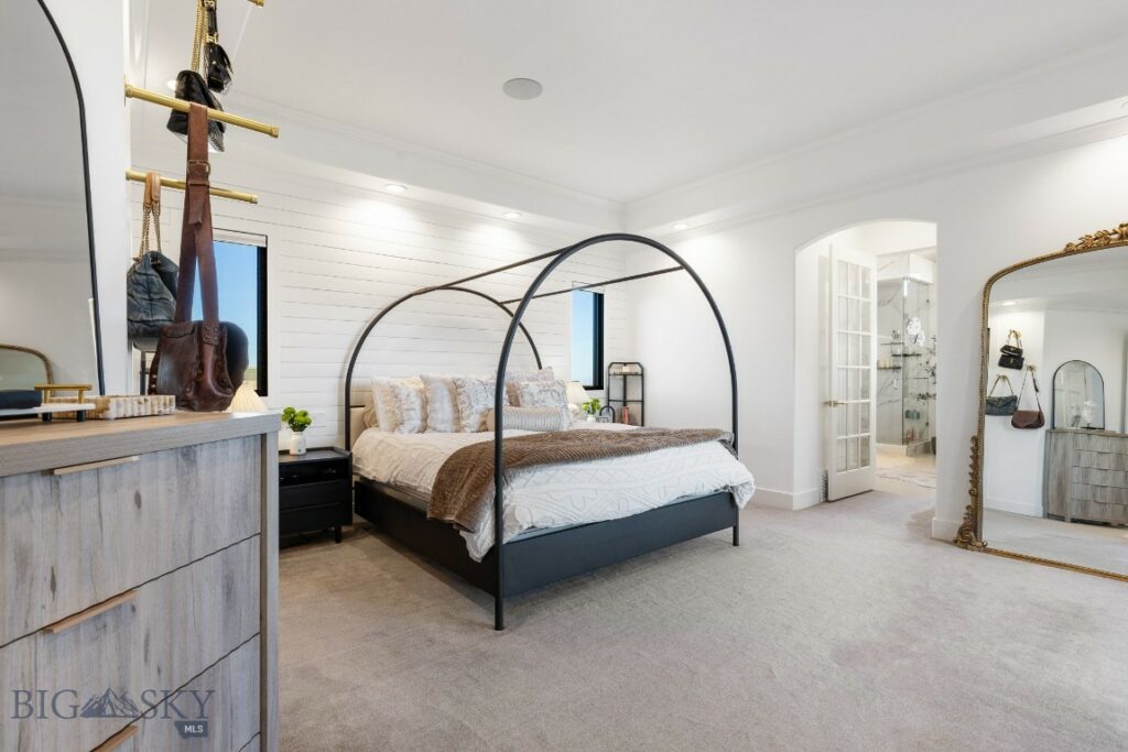 2375 Mount Ellis Lane