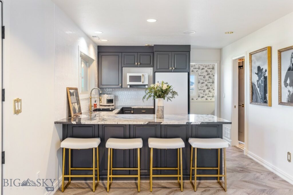 2375 Mount Ellis Lane