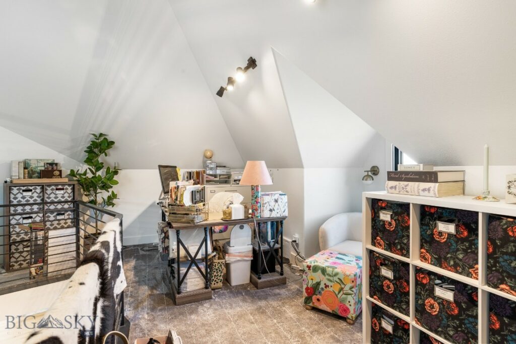 2375 Mount Ellis Lane