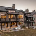 24 Pale Morning Spur