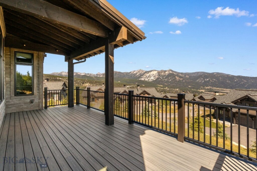 24 Pale Morning Spur