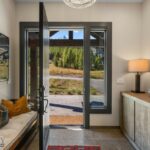 24 Pale Morning Spur