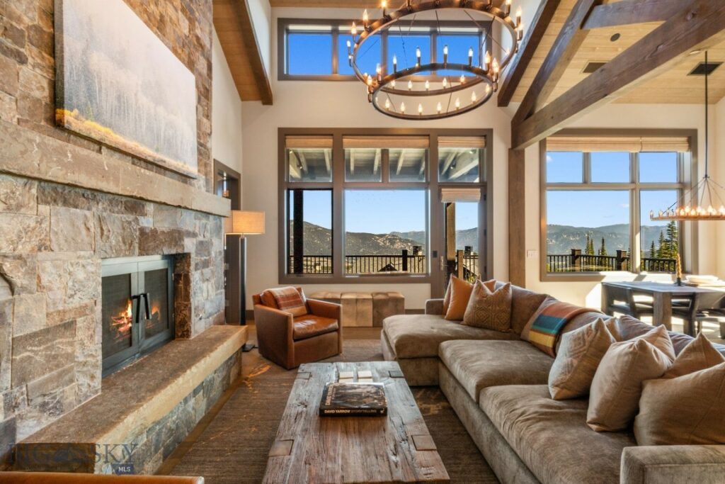 24 Pale Morning Spur