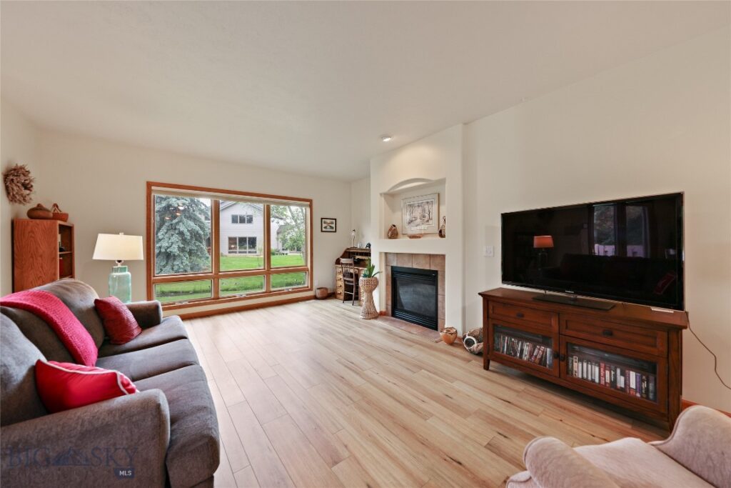 2400 Durston Road