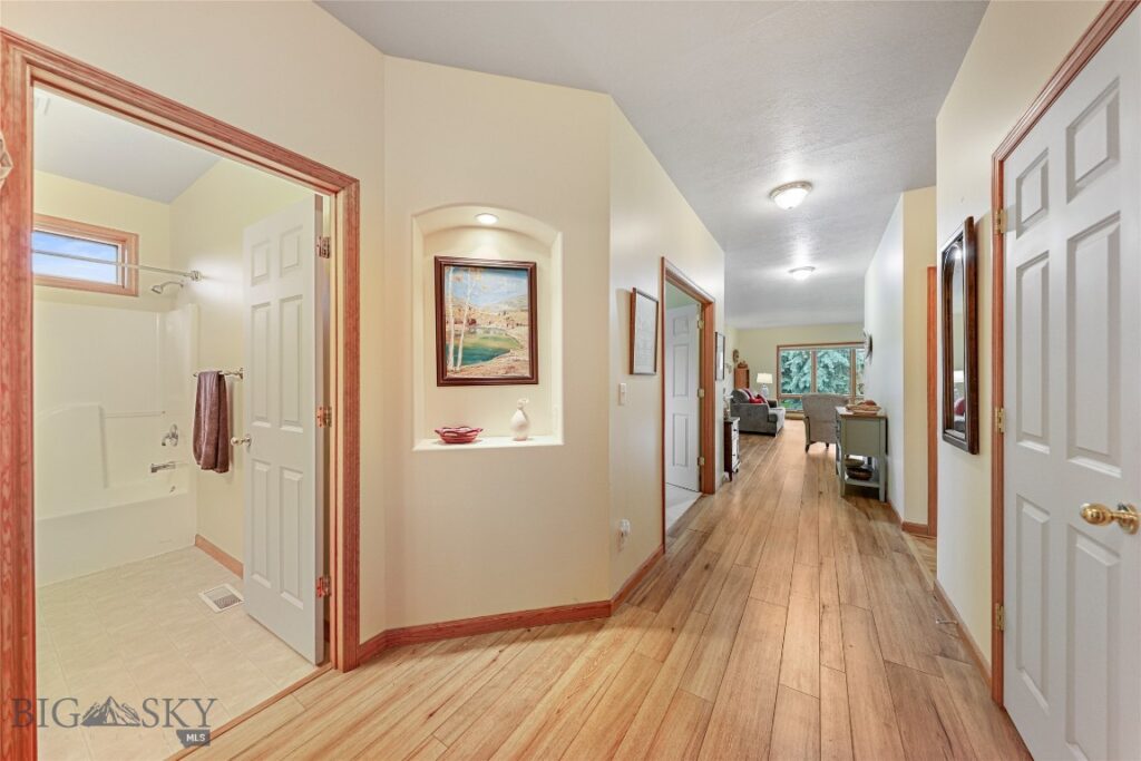 Bozeman MT 59718 - 19
