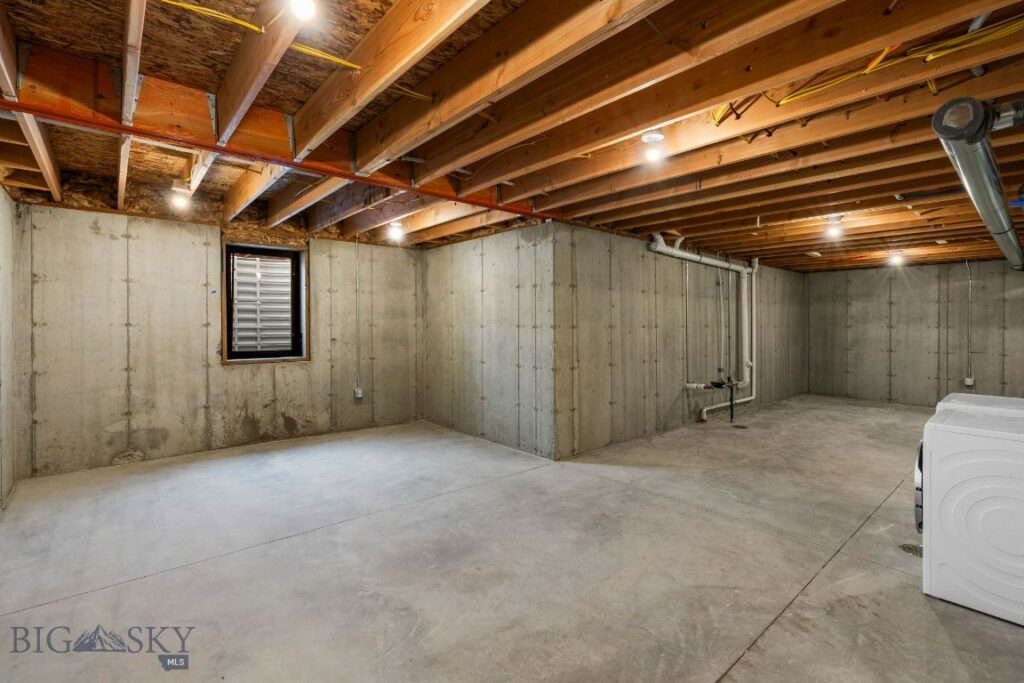 2402 Blue Silos Way