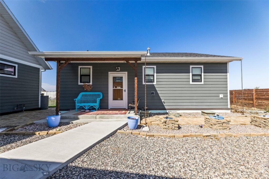 241 Caitlin Road