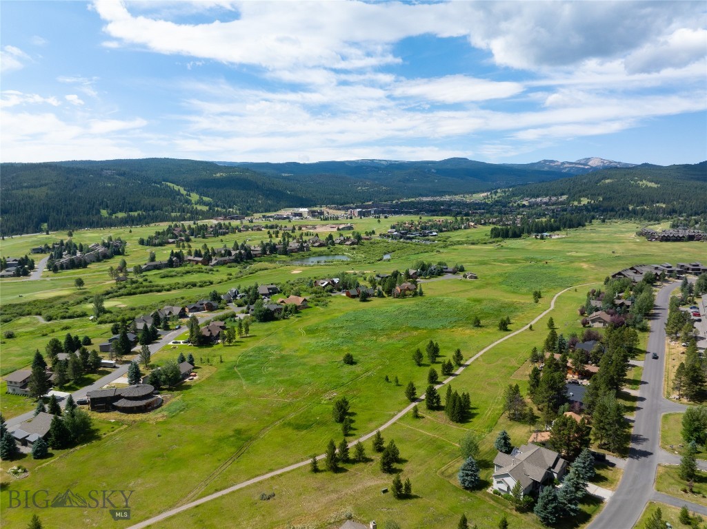 2415 Crazy Horse Road