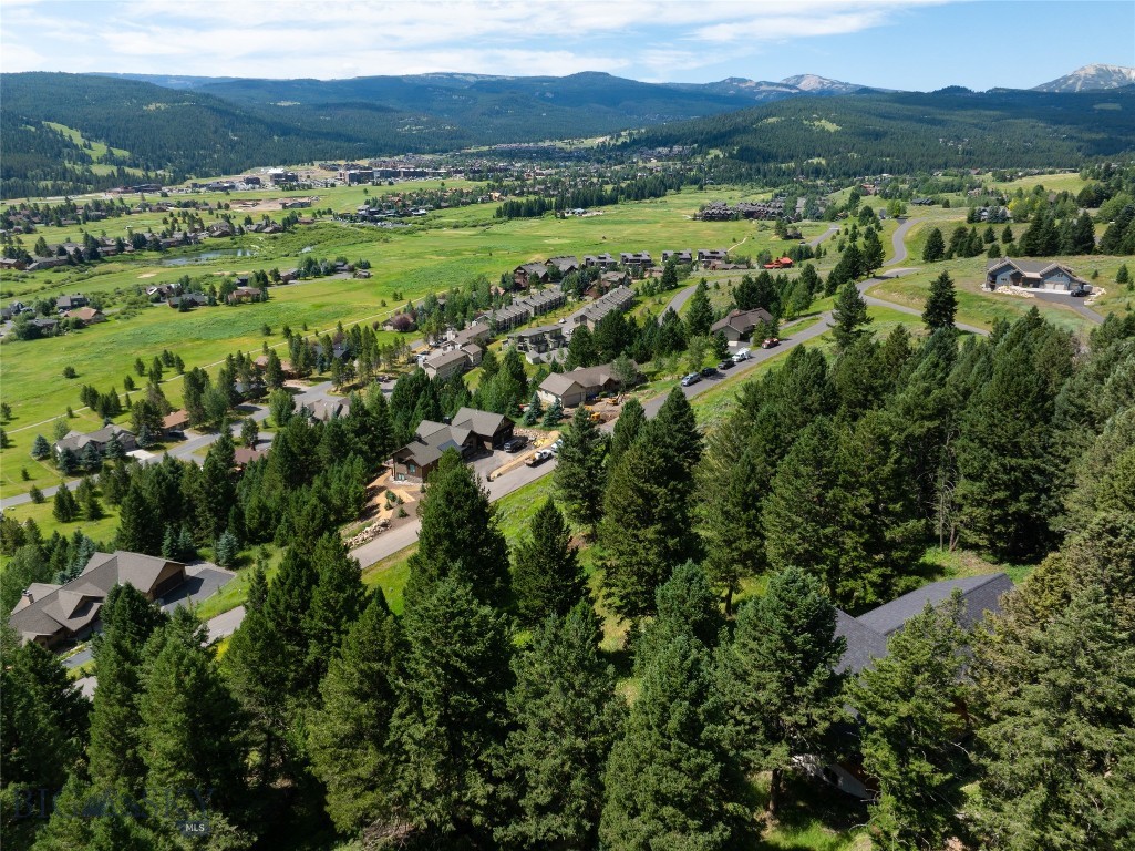 2415 Crazy Horse Road