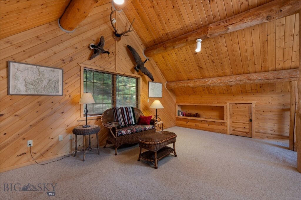 2415 Crazy Horse Road