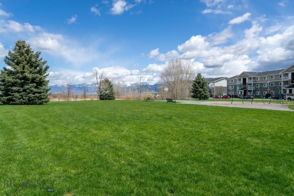 2448 Gallatin Green Boulevard
