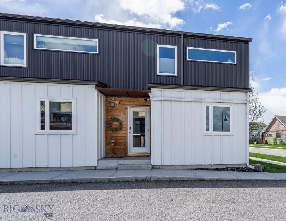 2448 Gallatin Green Boulevard