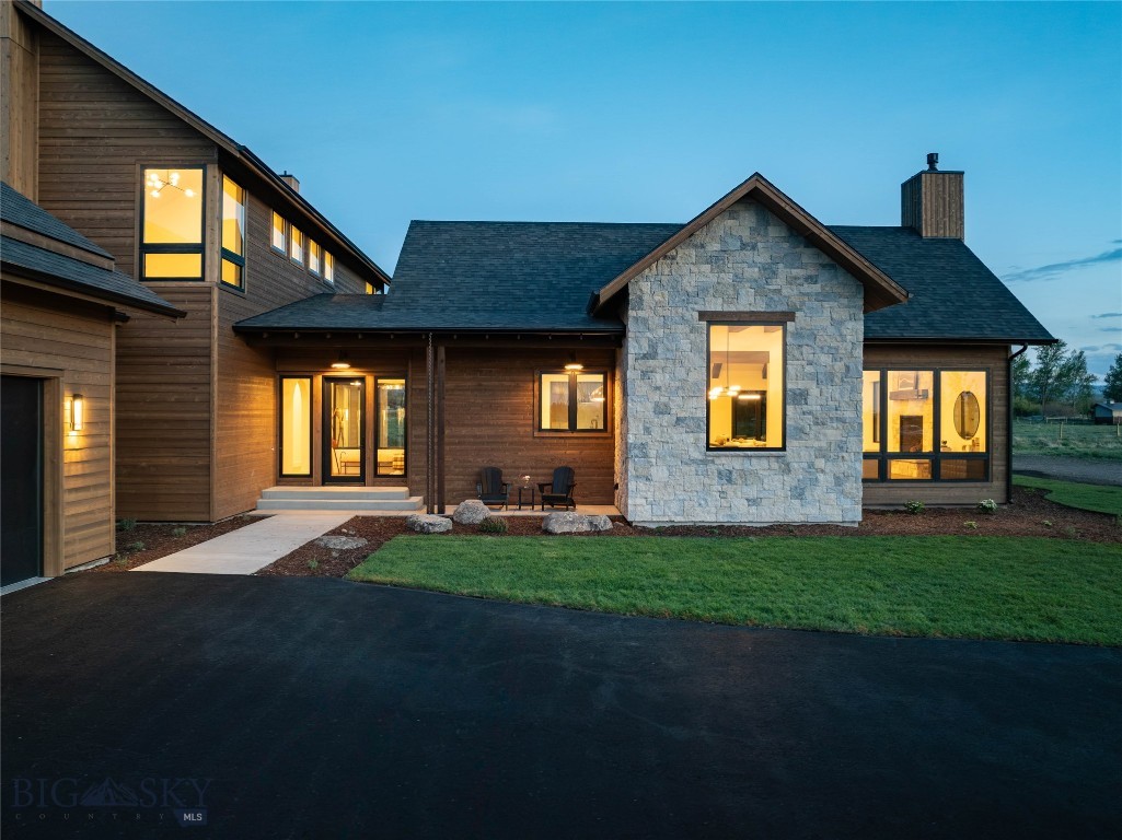 246 McGoo Way