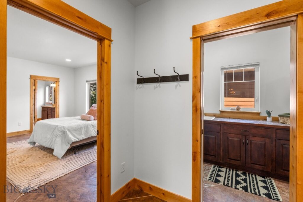 2464 Ferguson Avenue