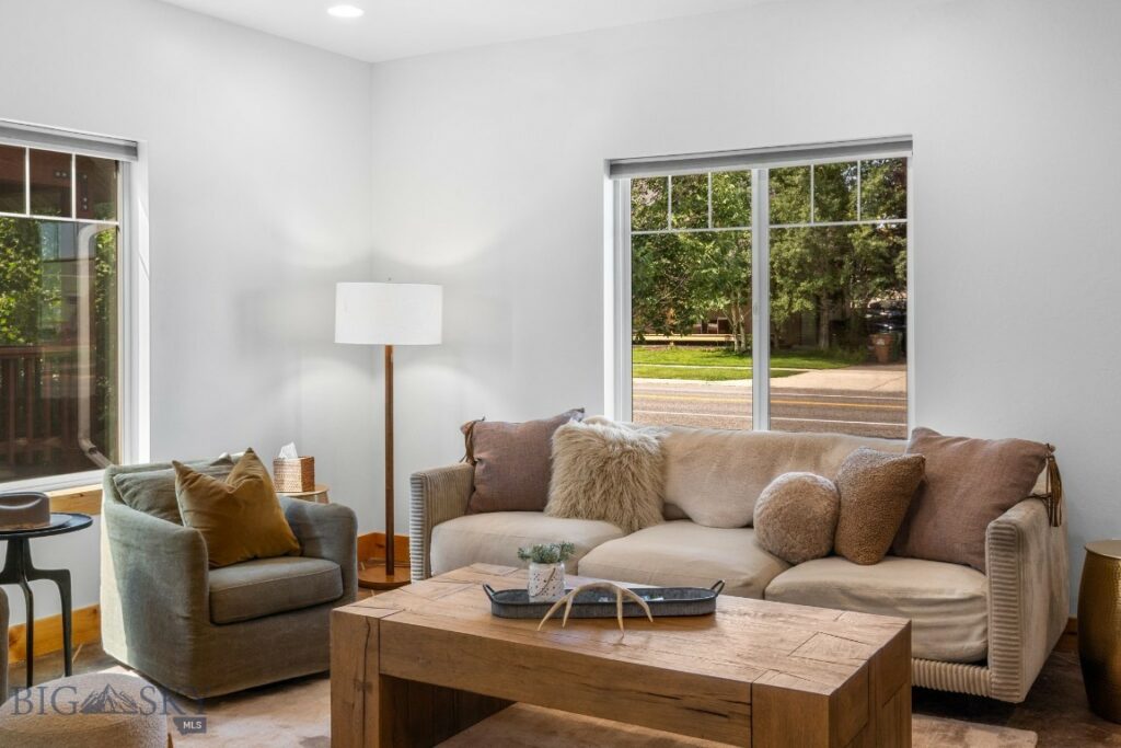 2464 Ferguson Avenue